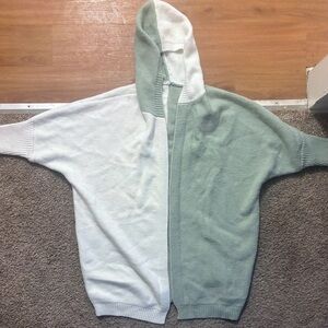 Two-Tone Hooded Men Sweater